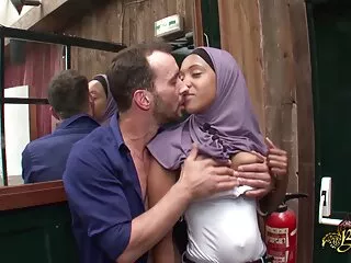 Josie dien vien nam phim nguoi lon nhat ban hét lên